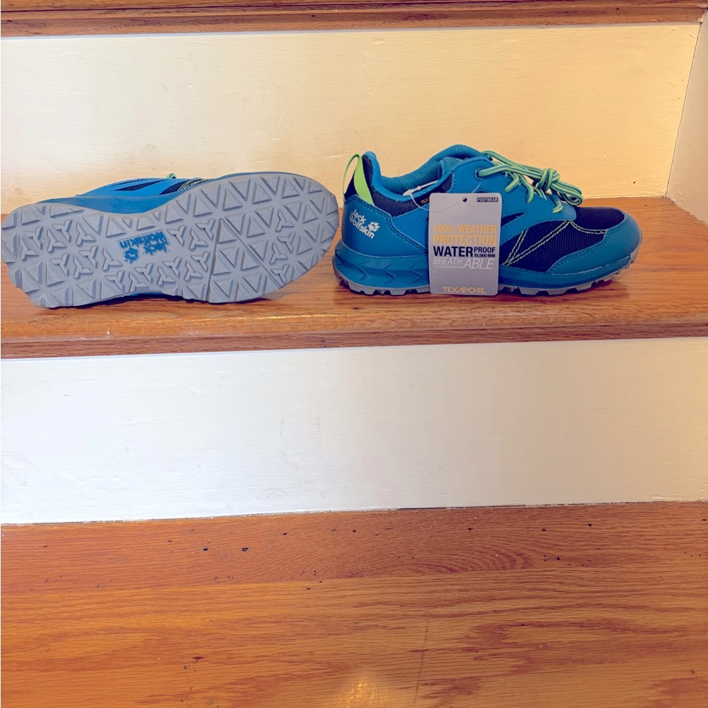 Jack Wolfskin kids shoes